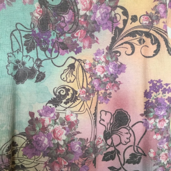 Light Thermal Weave Long Sleeve Top PM - Picture 11 of 12